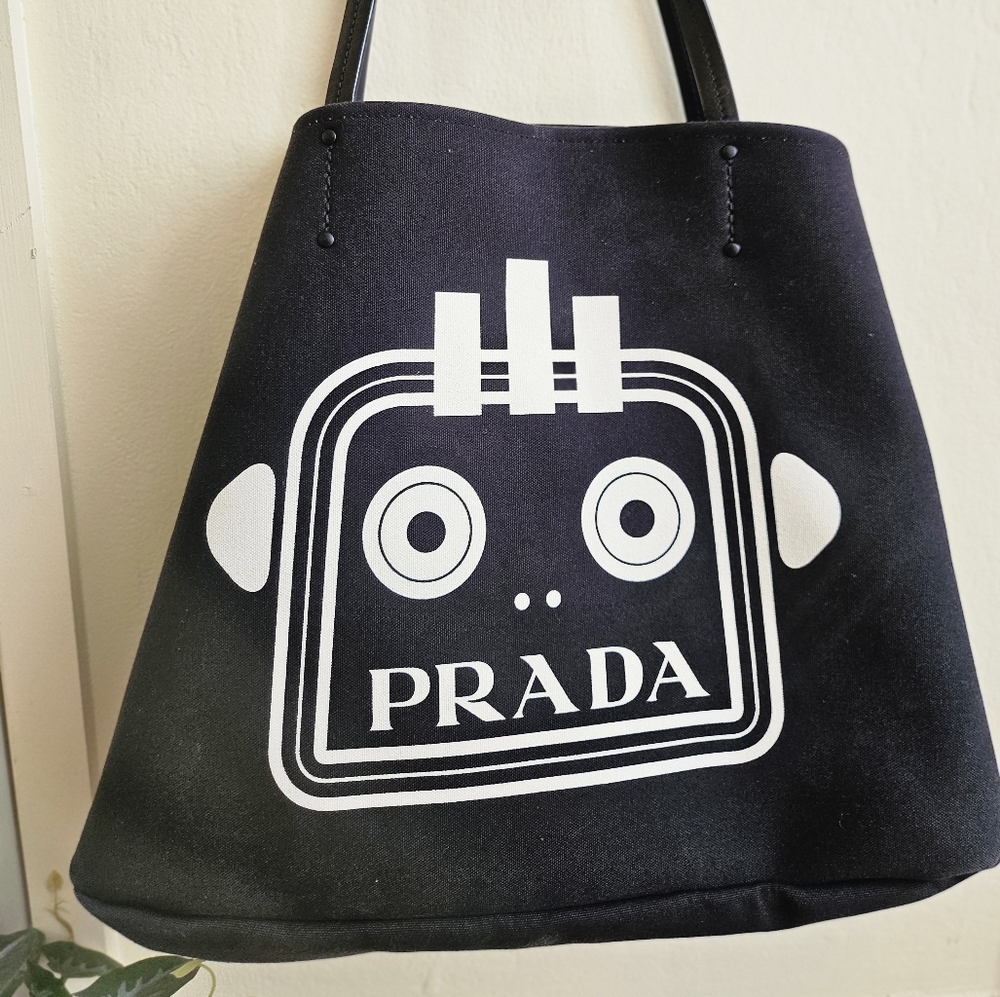 PRADA BAG - Picture 12 of 13